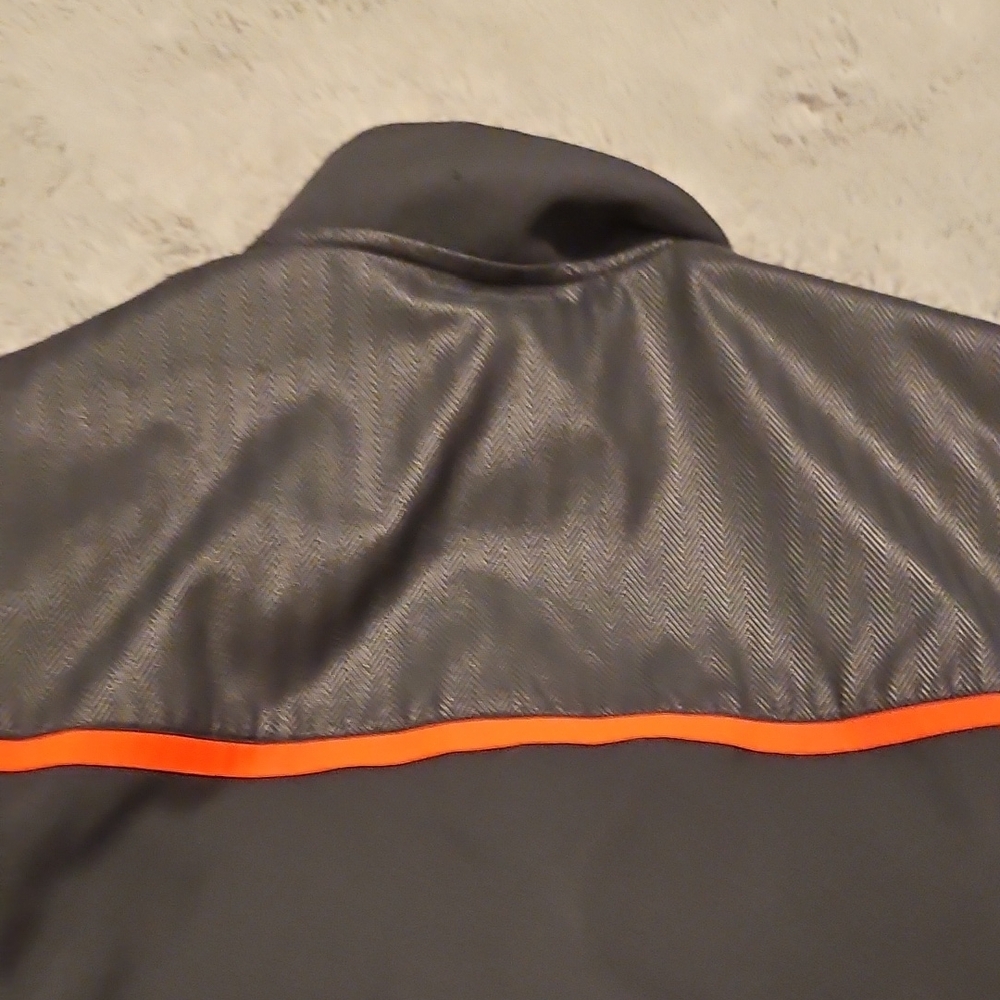 Under Armour University Of Cincinnati Bearcats Black and Red Zip Up Jacket - Picture 5 of 6